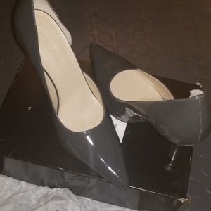 Colin Stuart Gray Patent Leather Cut Out Pumps 8.5 NEW